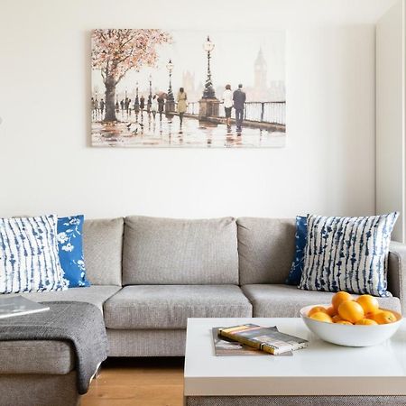 Апартаменты Fabulous 3 Bed 2 Bath Near Victoria Station Лондон Экстерьер фото