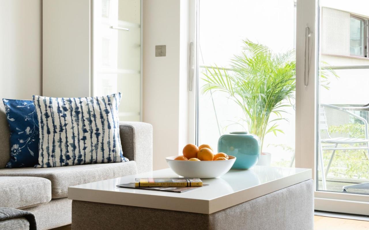 Апартаменты Fabulous 3 Bed 2 Bath Near Victoria Station Лондон Экстерьер фото