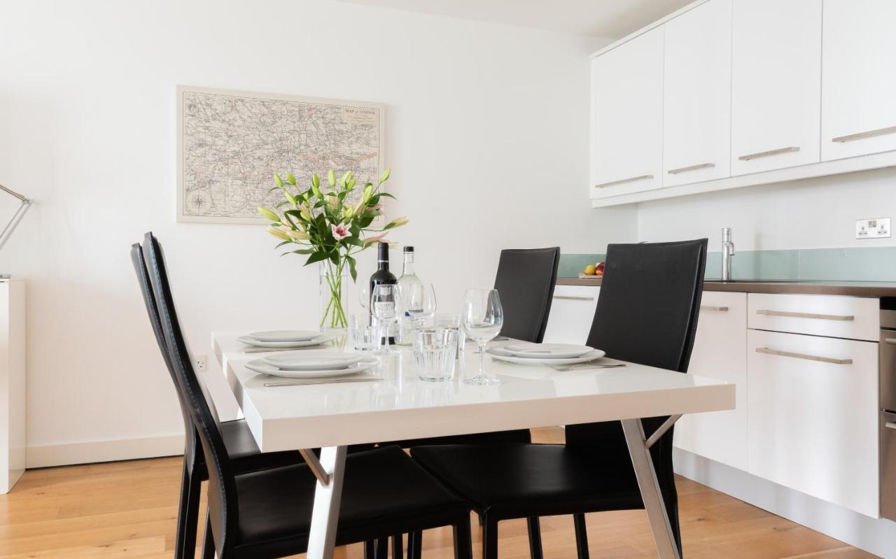 Апартаменты Fabulous 3 Bed 2 Bath Near Victoria Station Лондон Экстерьер фото