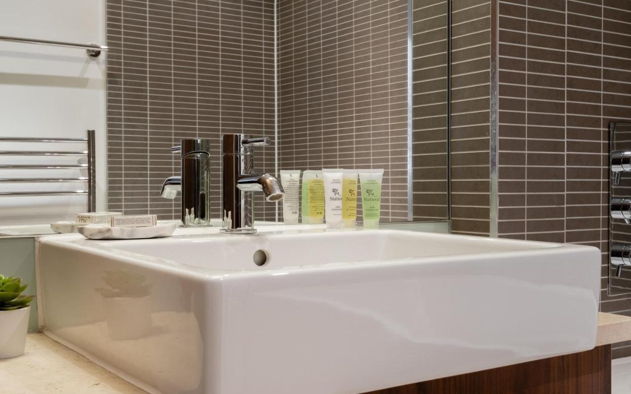 Апартаменты Fabulous 3 Bed 2 Bath Near Victoria Station Лондон Экстерьер фото