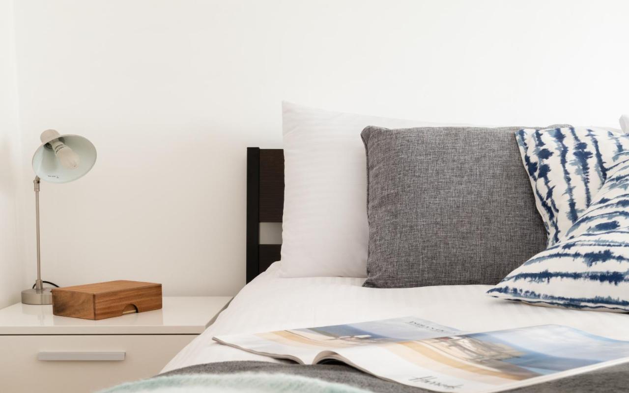 Апартаменты Fabulous 3 Bed 2 Bath Near Victoria Station Лондон Экстерьер фото